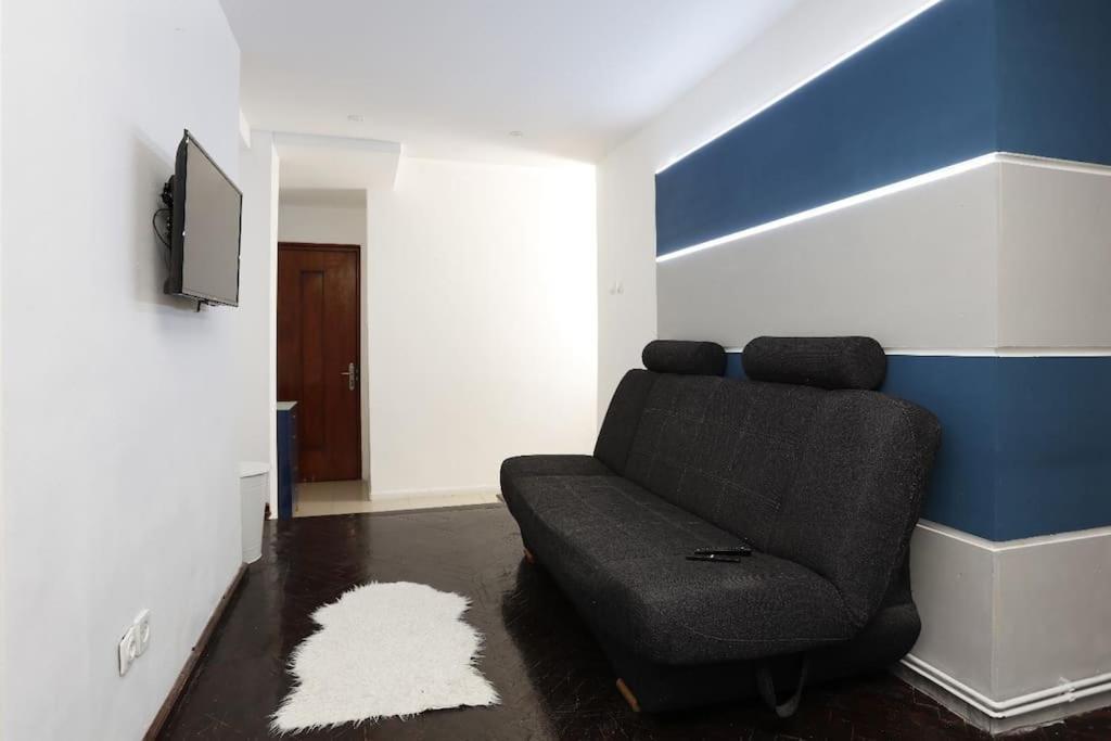 1 Bdrm Apartment In City Center بوخارست المظهر الخارجي الصورة