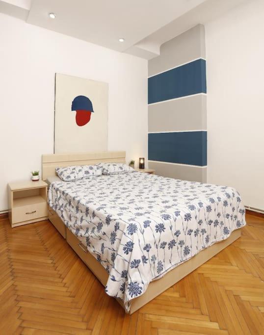 1 Bdrm Apartment In City Center بوخارست المظهر الخارجي الصورة
